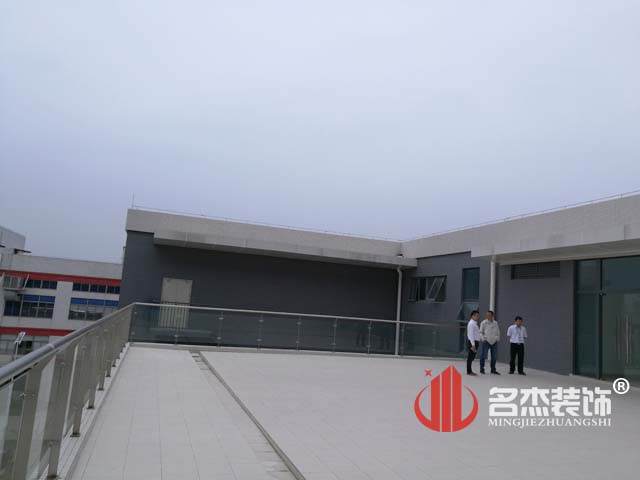 辦公室裝修設計施工現(xiàn)場.jpg